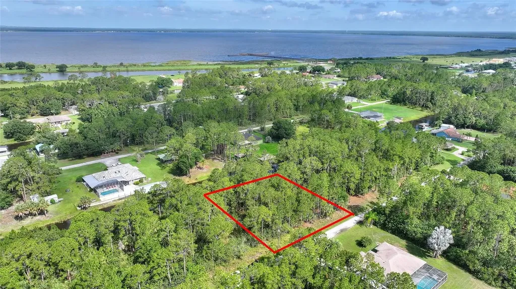 25 Amaryllis Drive Indian Lake Estates FL 33855