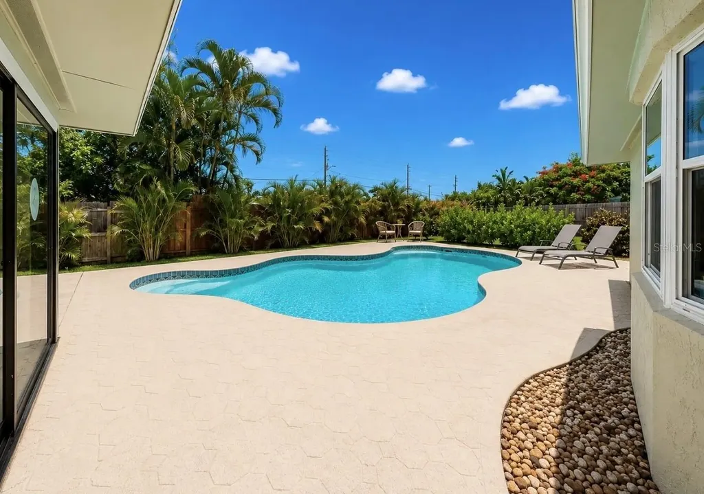 7410 13th Avenue W Bradenton FL 34209