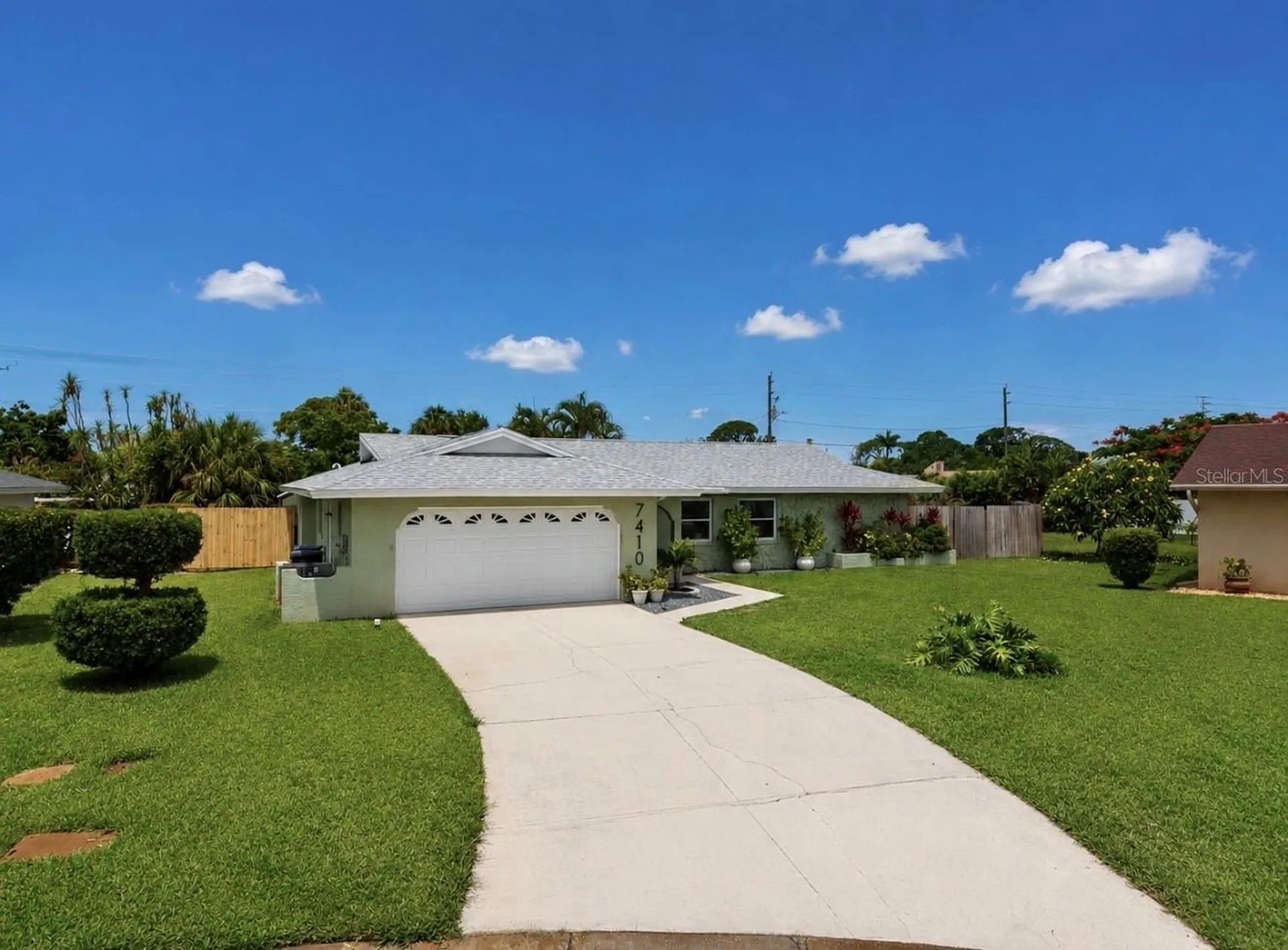 7410 13th Avenue W Bradenton FL 34209