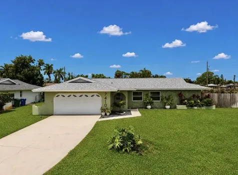 7410 13th Avenue W Bradenton FL 34209