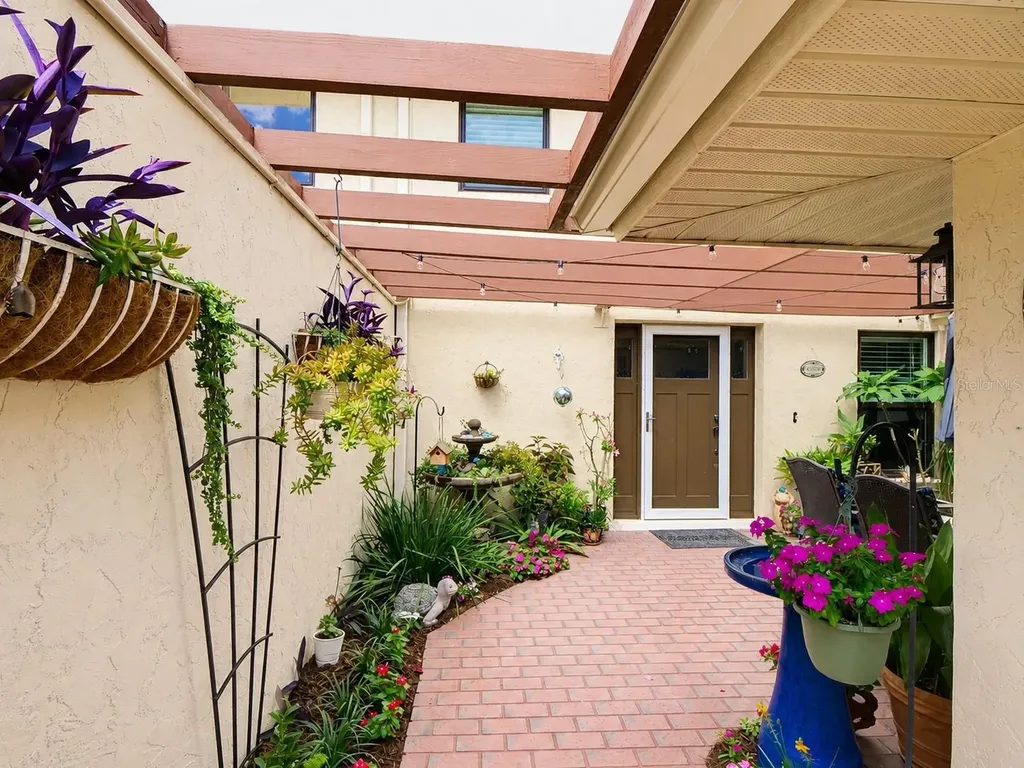 100 S Tremain Street Mount Dora FL 32757