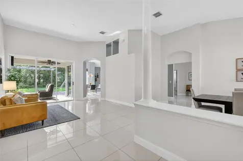 9041 Laurel Ridge Drive Mount Dora FL 32757