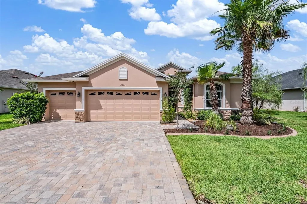 27205 Hawks Nest Circle Wesley Chapel FL 33544