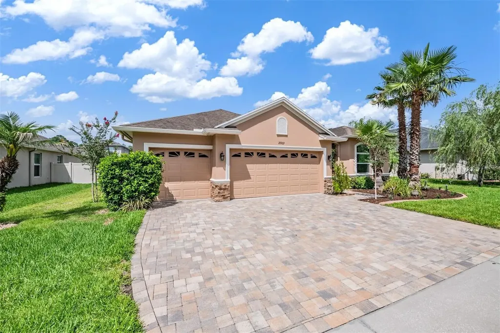 27205 Hawks Nest Circle Wesley Chapel FL 33544