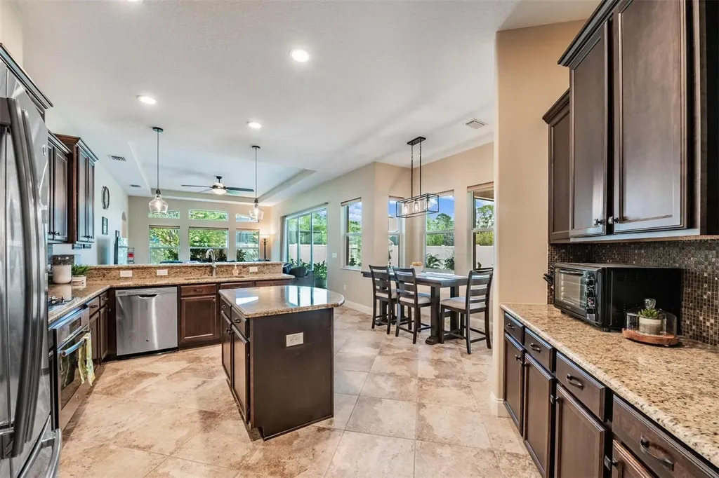 27205 Hawks Nest Circle Wesley Chapel FL 33544