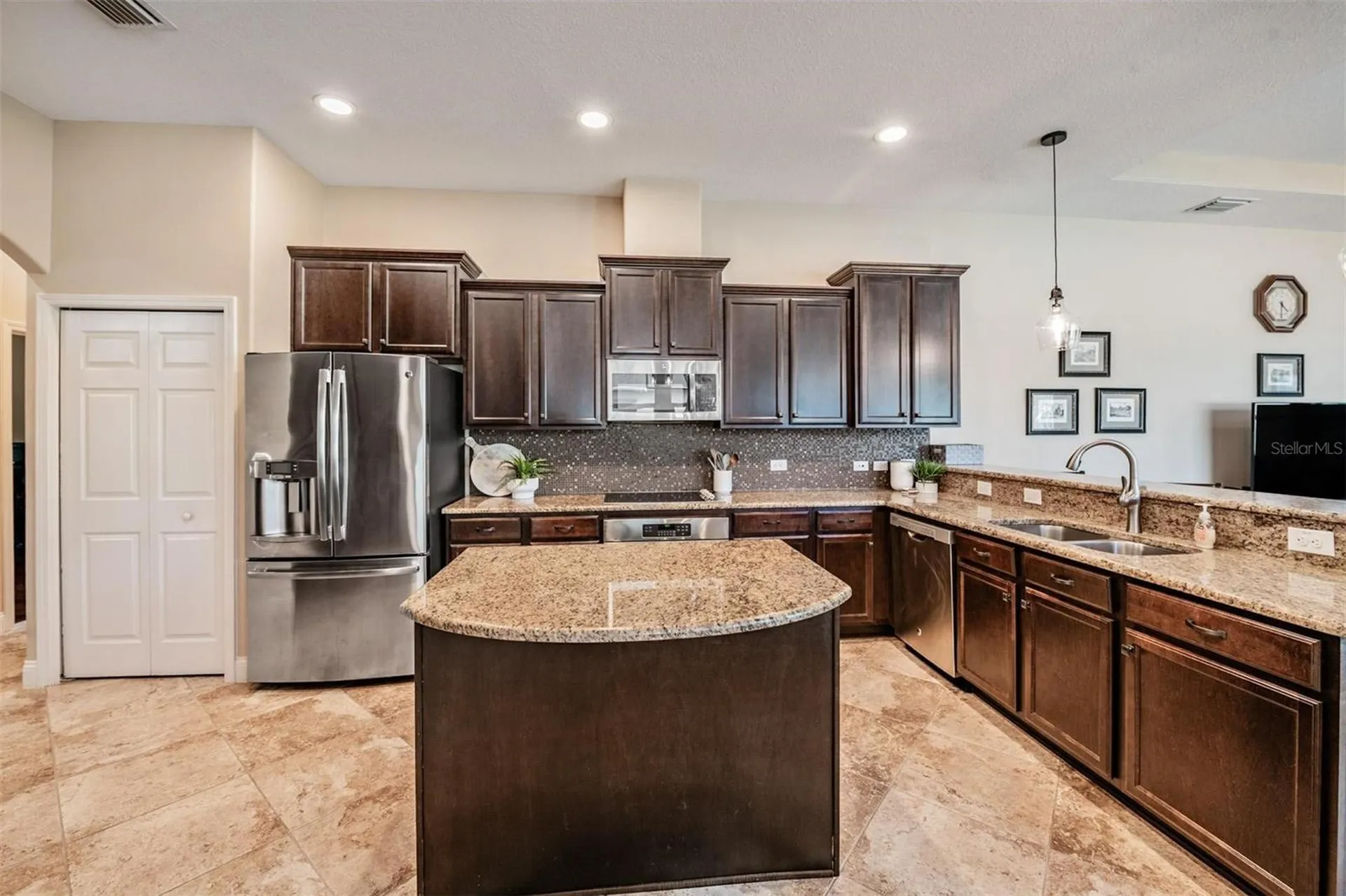 27205 Hawks Nest Circle Wesley Chapel FL 33544