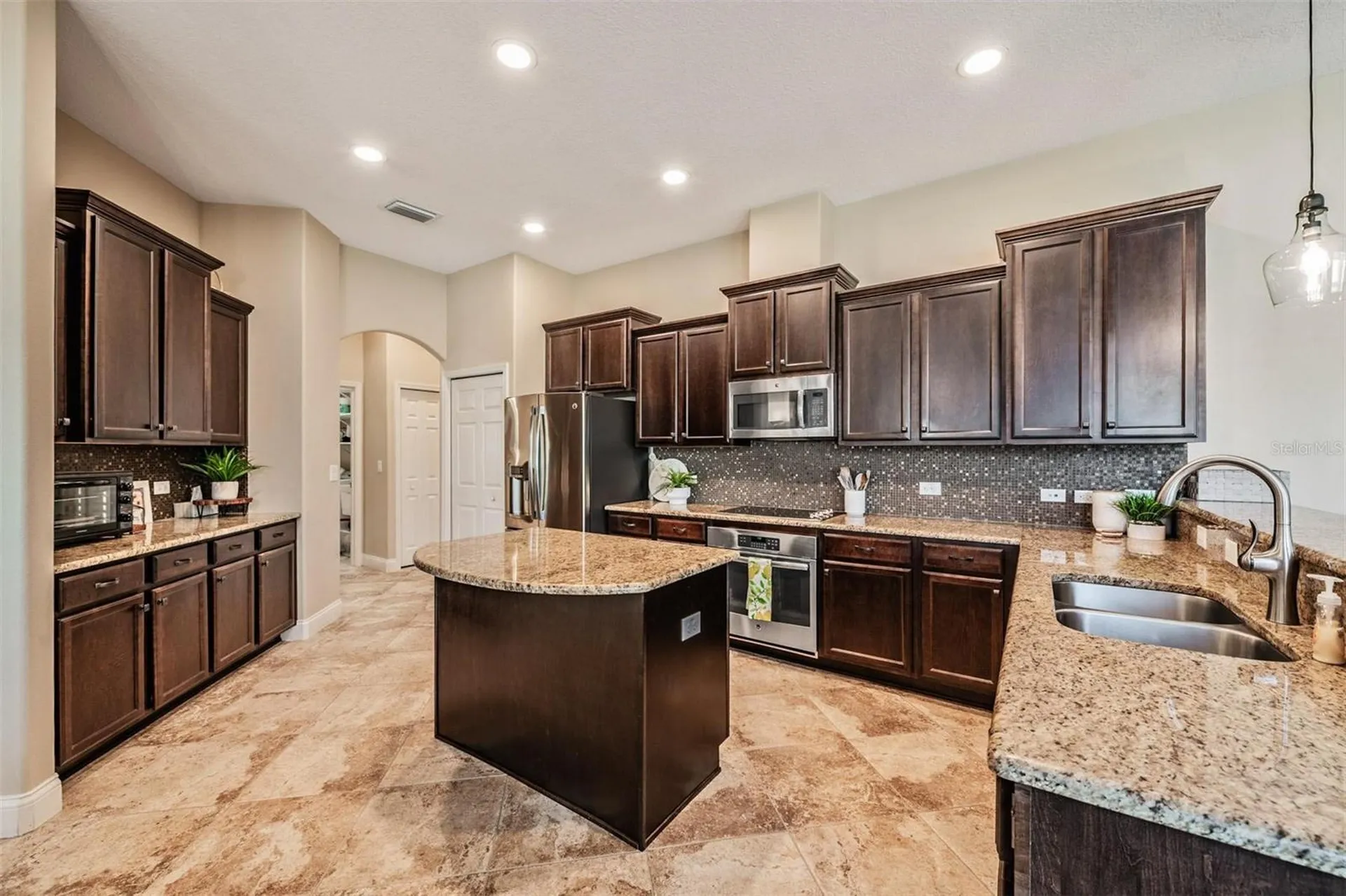 27205 Hawks Nest Circle Wesley Chapel FL 33544
