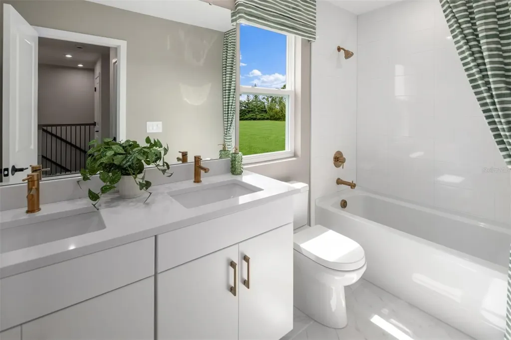 2820 Camellia Flower Street Apopka FL 32703
