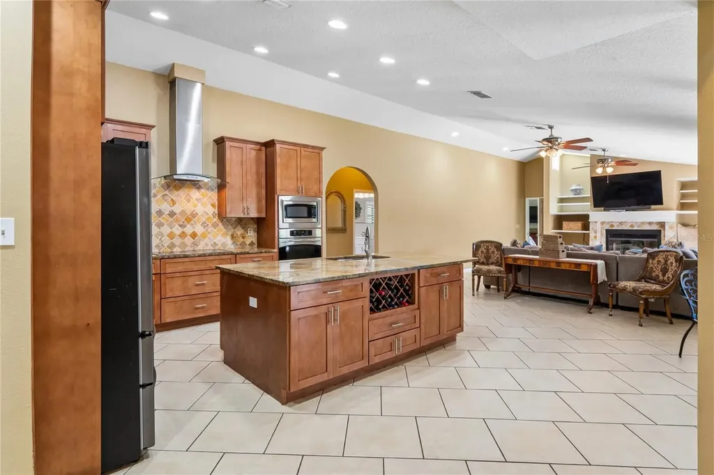 1087 Riverside Ridge Tarpon Springs FL 34688