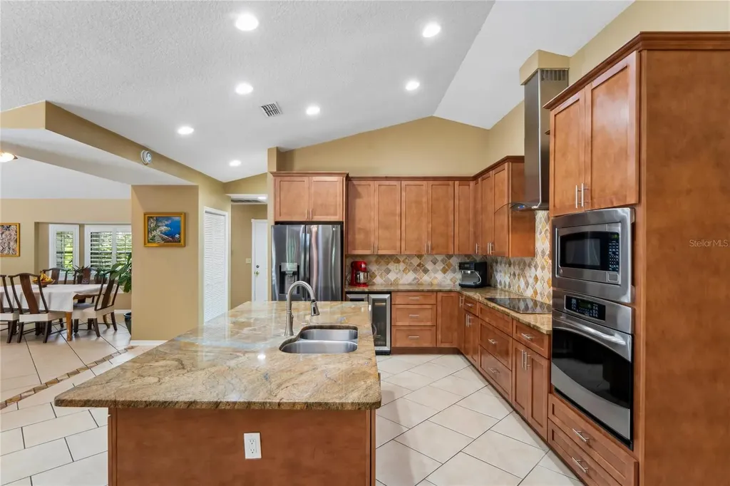 1087 Riverside Ridge Tarpon Springs FL 34688