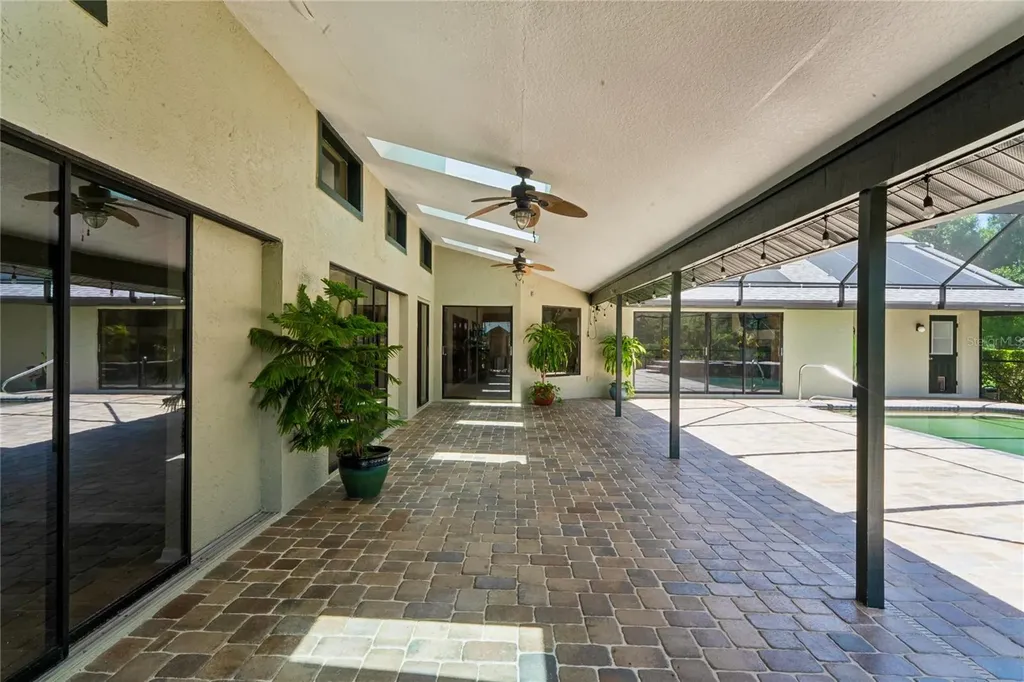 1087 Riverside Ridge Tarpon Springs FL 34688