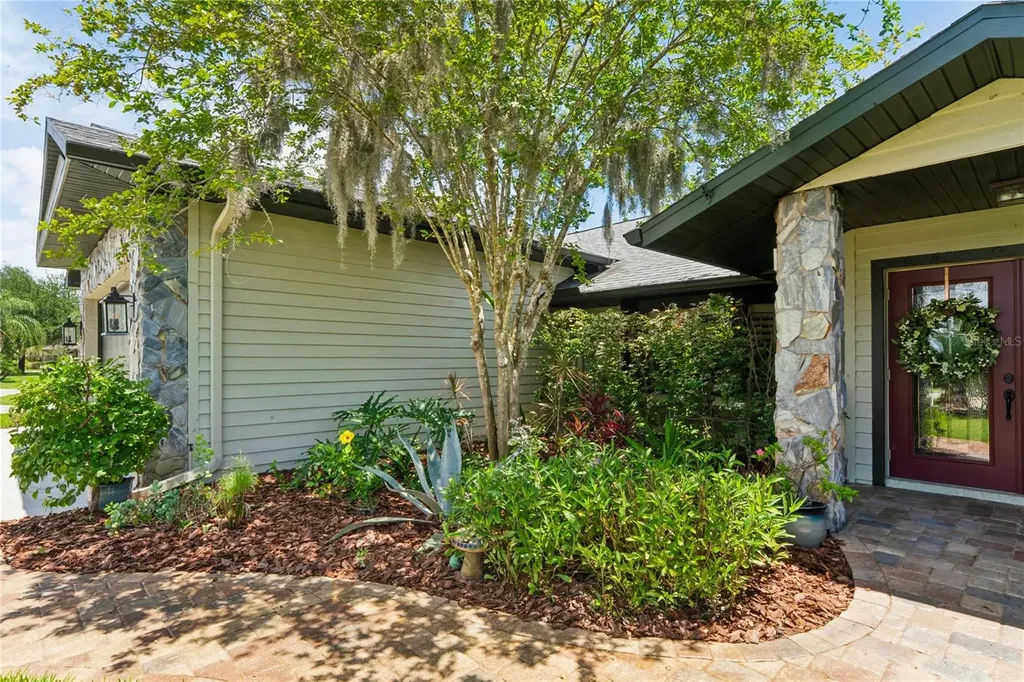 1087 Riverside Ridge Tarpon Springs FL 34688