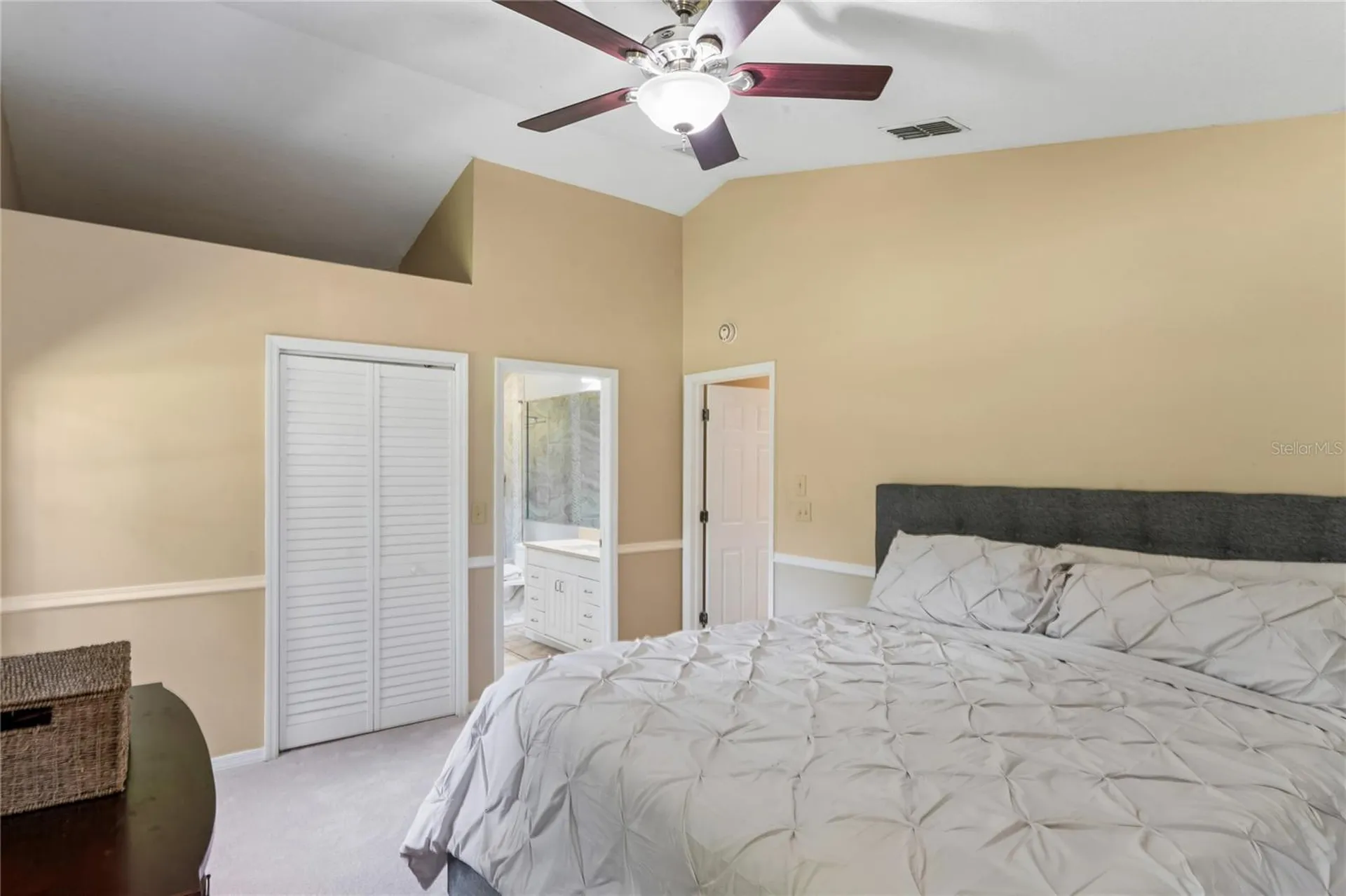 1087 Riverside Ridge Tarpon Springs FL 34688
