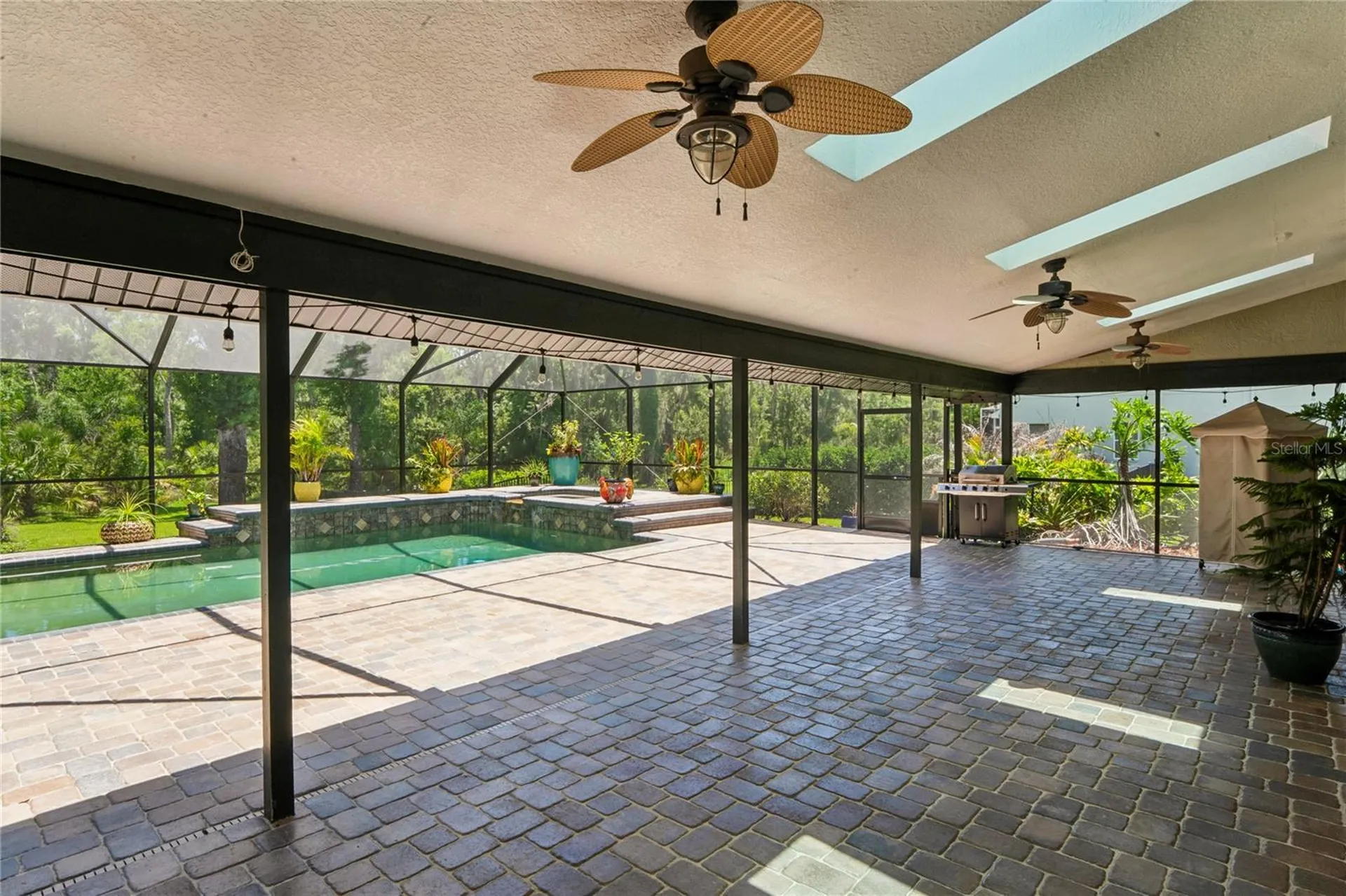 1087 Riverside Ridge Tarpon Springs FL 34688