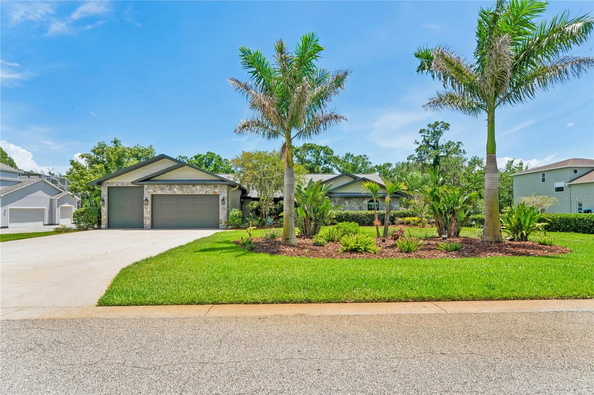 1087 Riverside Ridge Tarpon Springs FL 34688