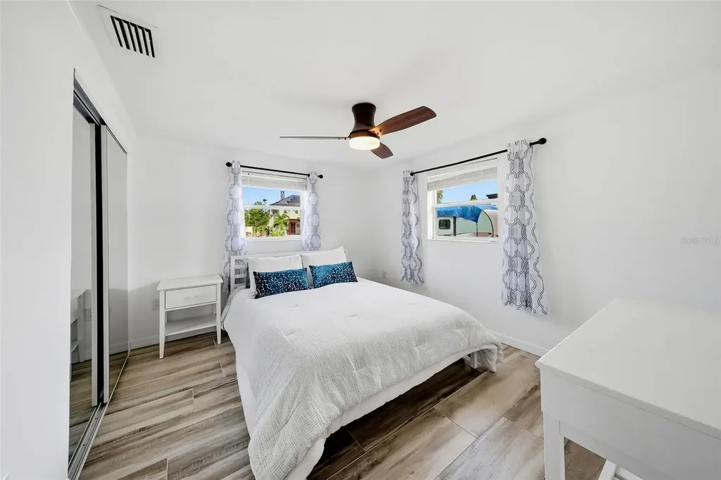 1565 Connecticut Avenue NE St Petersburg FL 33703