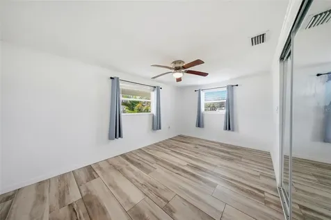 1565 Connecticut Avenue NE St Petersburg FL 33703