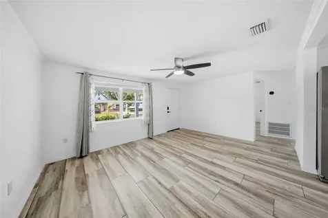 1565 Connecticut Avenue NE St Petersburg FL 33703