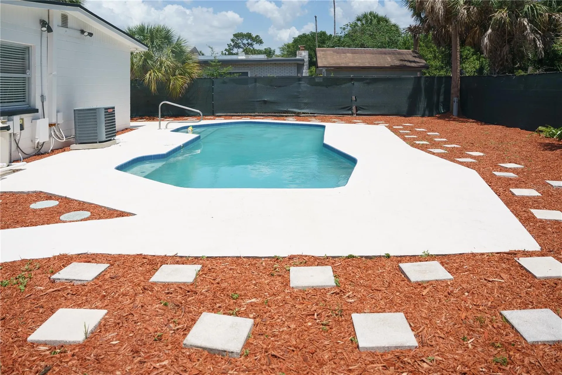 6552 S West Shore Circle Tampa FL 33616