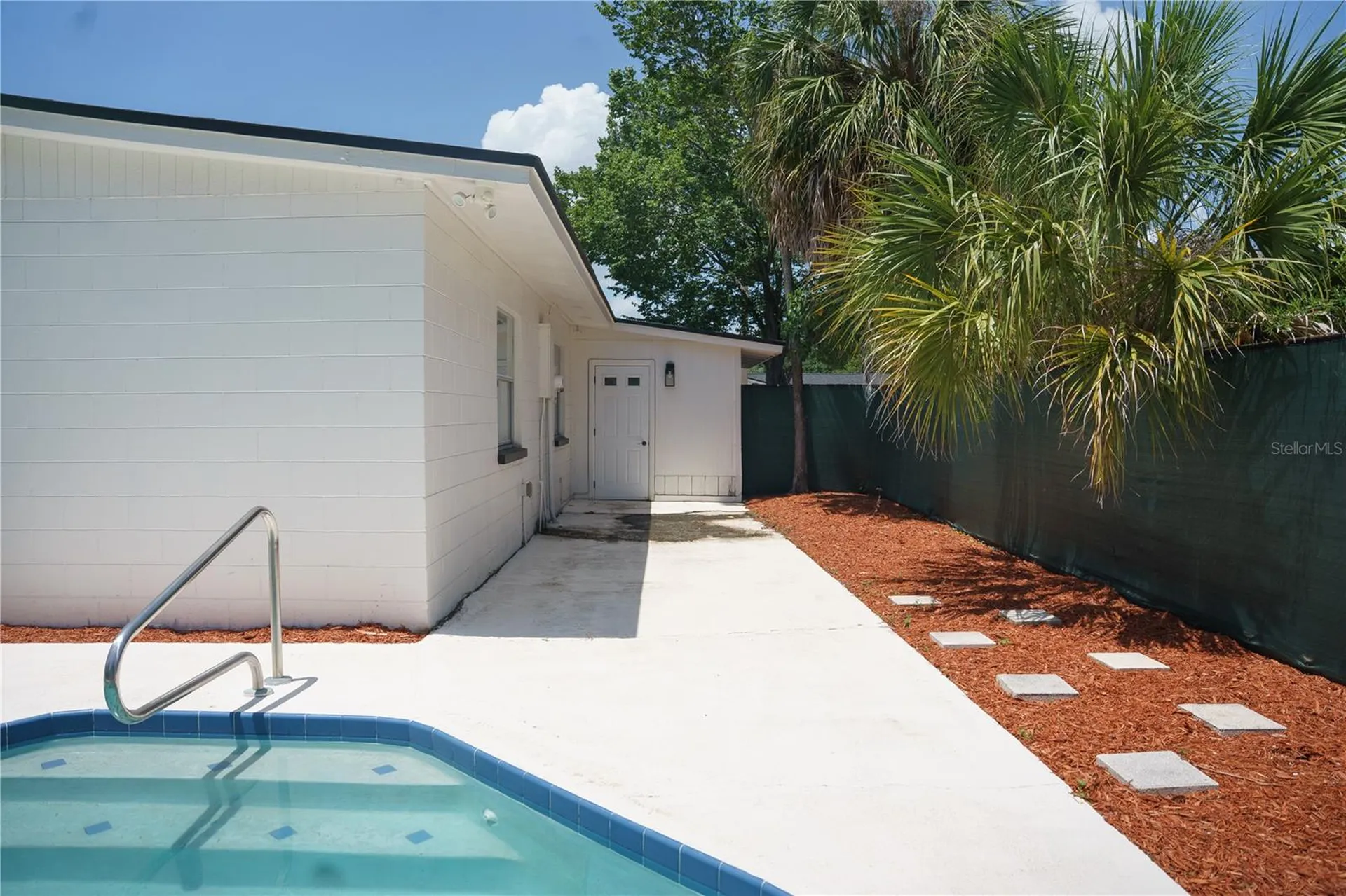 6552 S West Shore Circle Tampa FL 33616