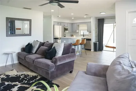 6552 S West Shore Circle Tampa FL 33616