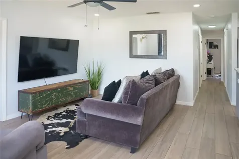 6552 S West Shore Circle Tampa FL 33616