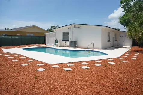 6552 S West Shore Circle Tampa FL 33616
