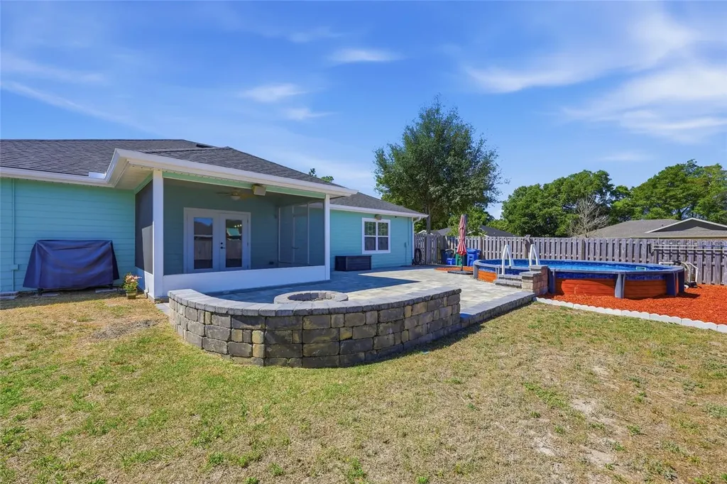 23284 NW 8th Place Newberry FL 32669