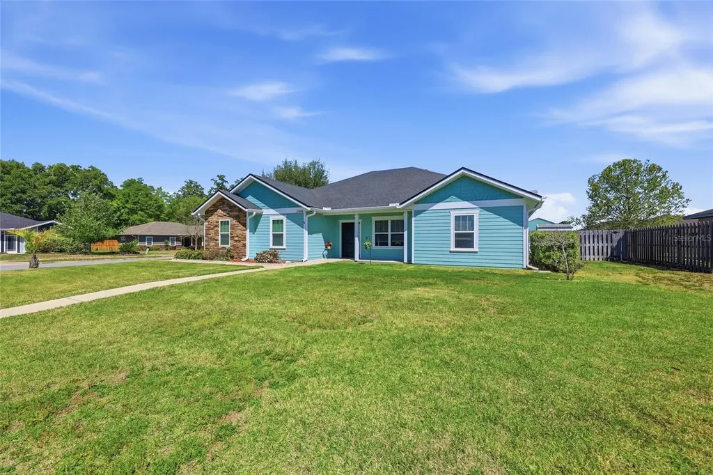 23284 NW 8th Place Newberry FL 32669