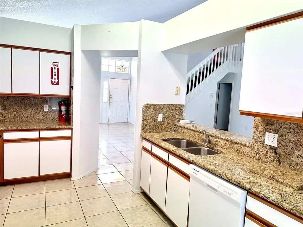 2519 Chatham Circle Kissimmee FL 34746