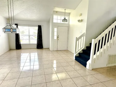 2519 Chatham Circle Kissimmee FL 34746