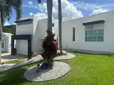 C Lerida Caguas PR 00727