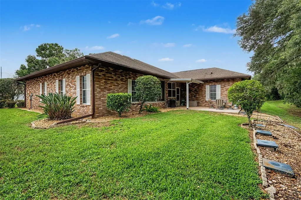 6634 Northlake Drive Zephyrhills FL 33542