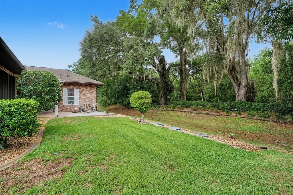 6634 Northlake Drive Zephyrhills FL 33542