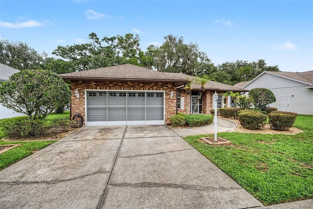 6634 Northlake Drive Zephyrhills FL 33542
