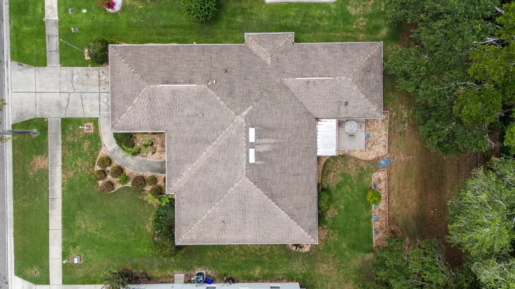 6634 Northlake Drive Zephyrhills FL 33542