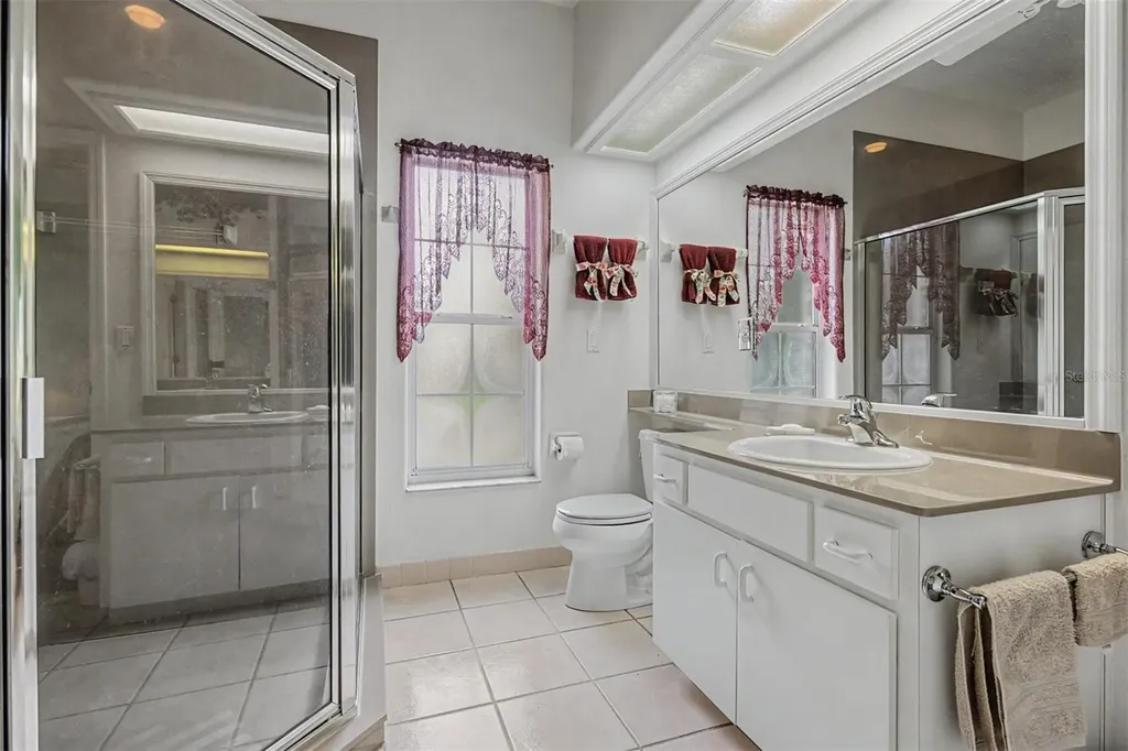 6634 Northlake Drive Zephyrhills FL 33542