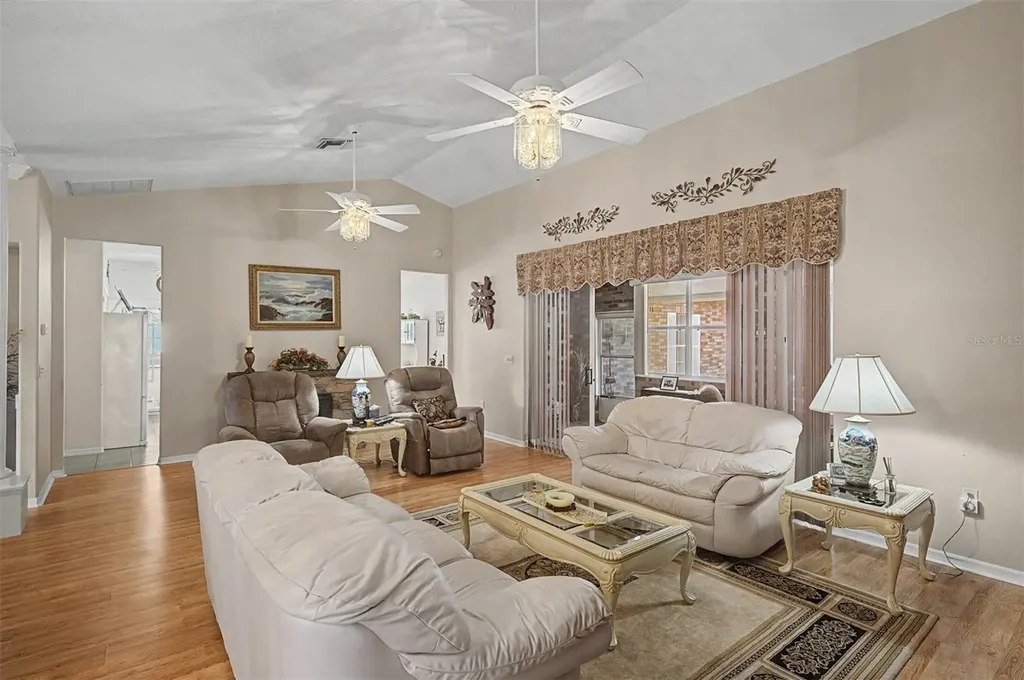 6634 Northlake Drive Zephyrhills FL 33542