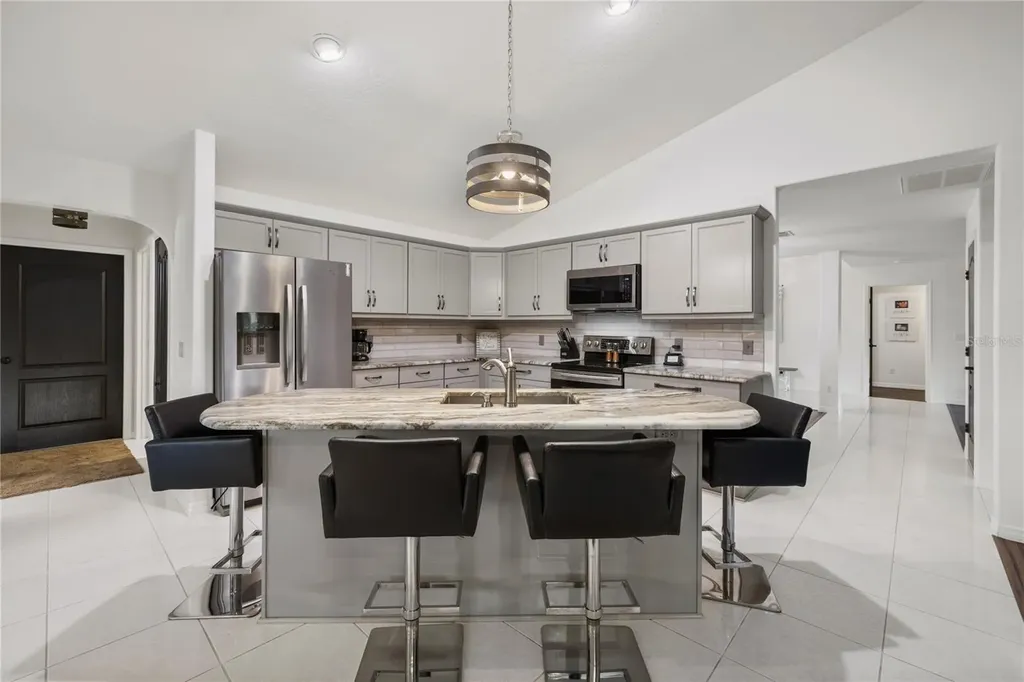 2900 Betty Drive Deland FL 32720