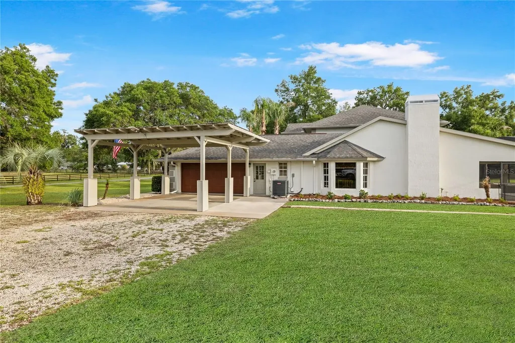 2900 Betty Drive Deland FL 32720