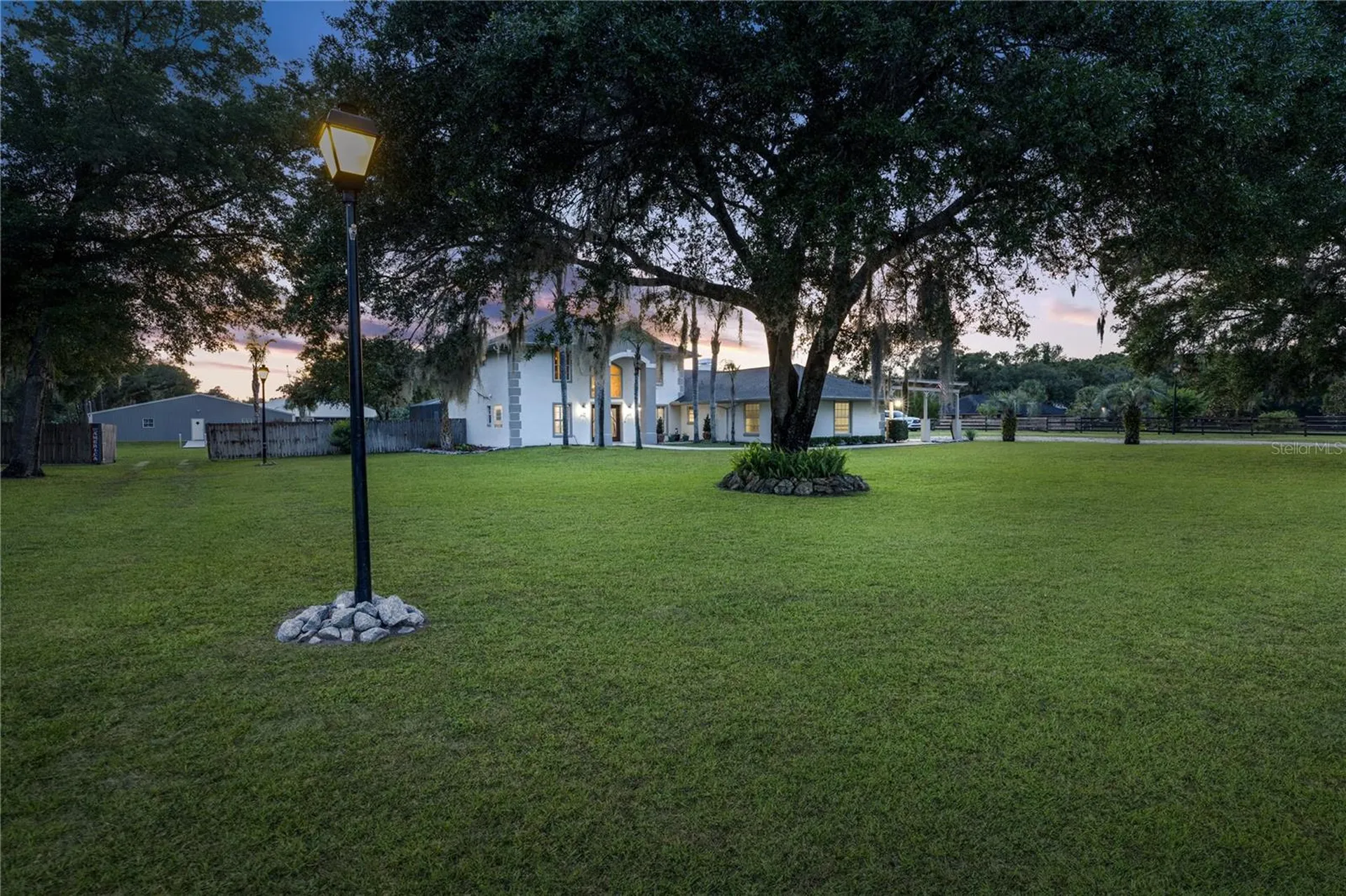 2900 Betty Drive Deland FL 32720