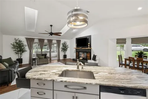 2900 Betty Drive Deland FL 32720