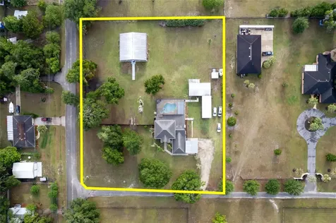 2900 Betty Drive Deland FL 32720