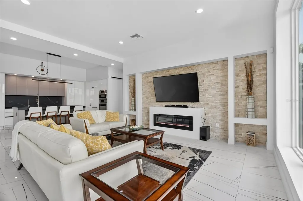 3059 S Lakeshore Court Eustis FL 32726