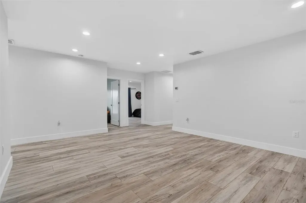 3059 S Lakeshore Court Eustis FL 32726
