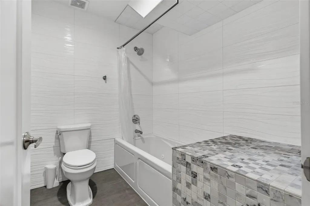 3059 S Lakeshore Court Eustis FL 32726