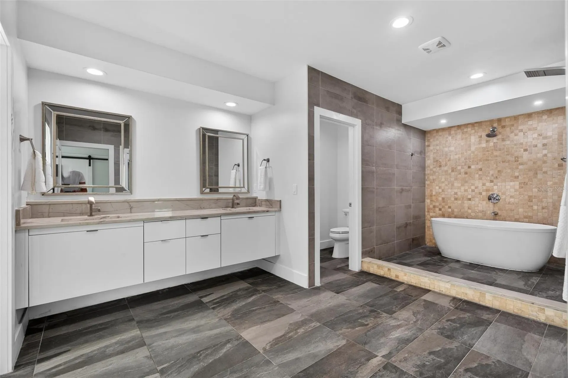 3059 S Lakeshore Court Eustis FL 32726