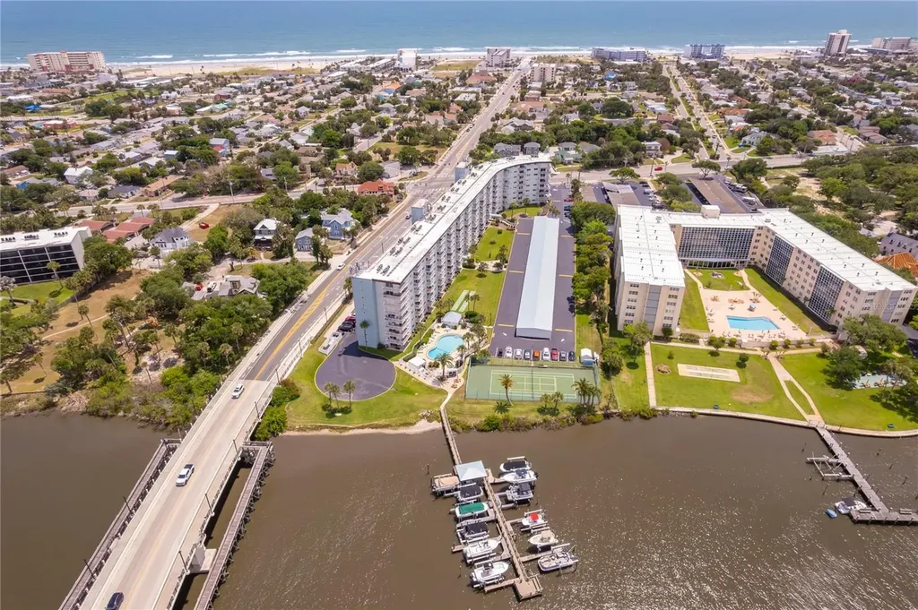 100 Silver Beach Avenue Daytona Beach FL 32118