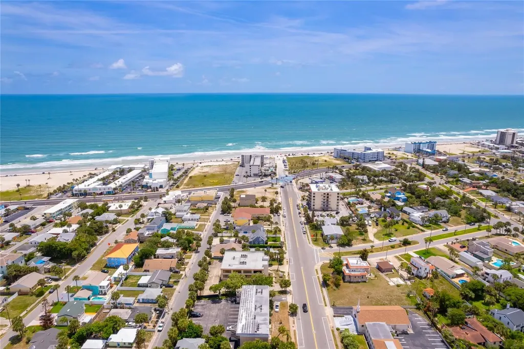 100 Silver Beach Avenue Daytona Beach FL 32118