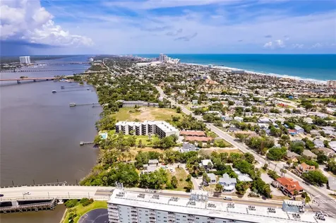100 Silver Beach Avenue Daytona Beach FL 32118